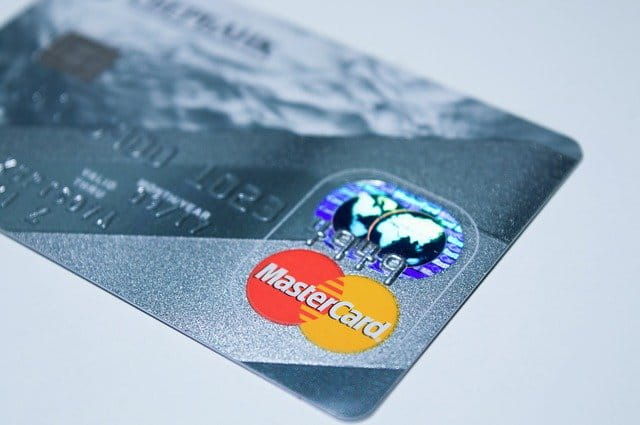 Zahlungsmethoden im Online Casino Vergleich: Eine MasterCard Kreditkarte